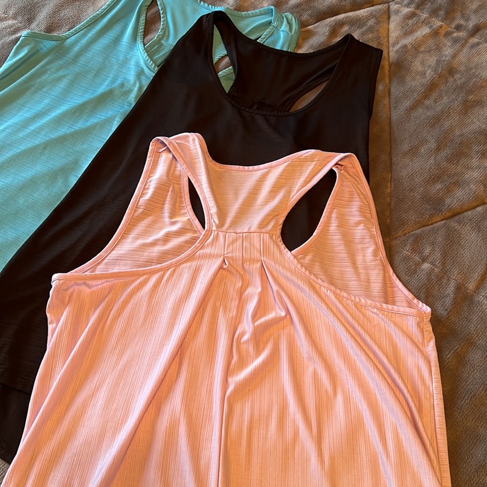 Large - Multipack Workout Tanktops - Picture 2 of 2